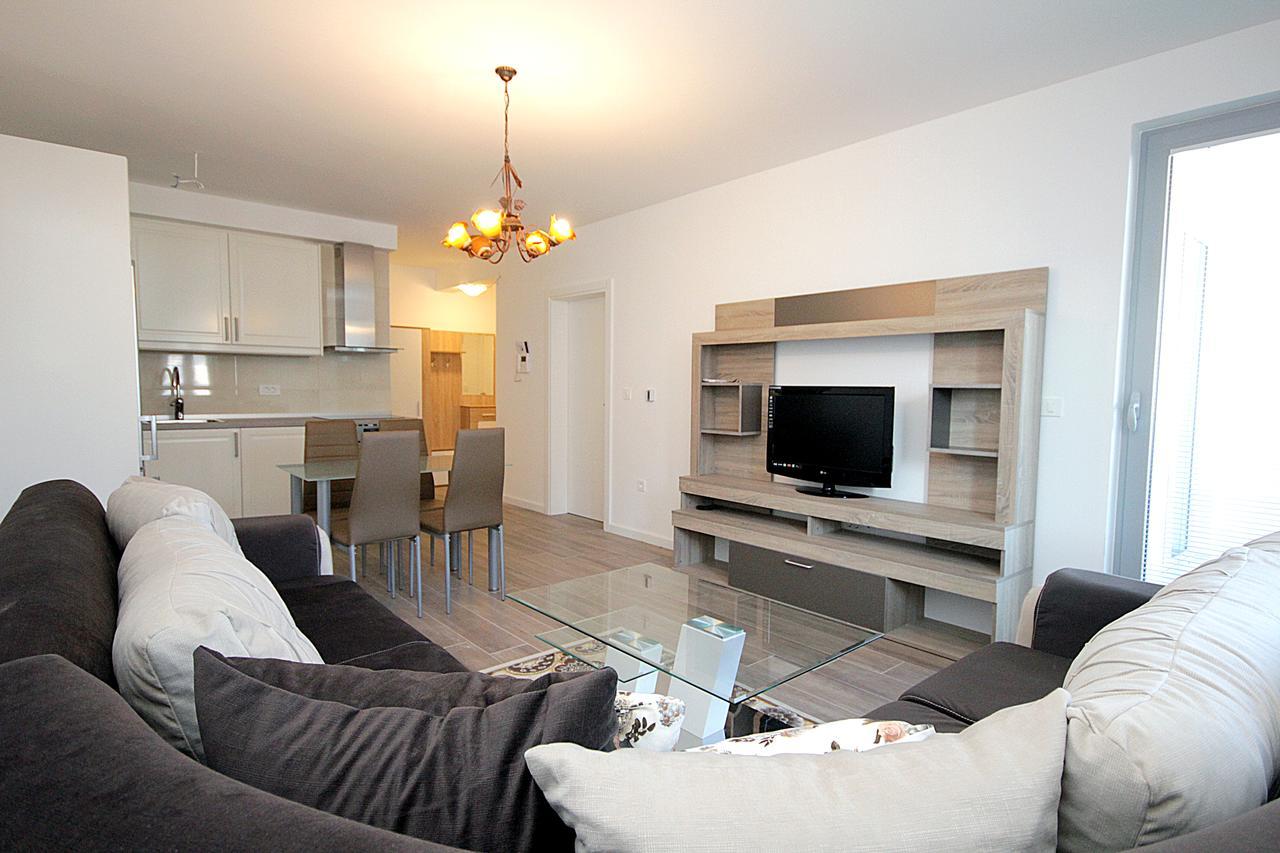 Apartment Melina Dobra Voda Esterno foto