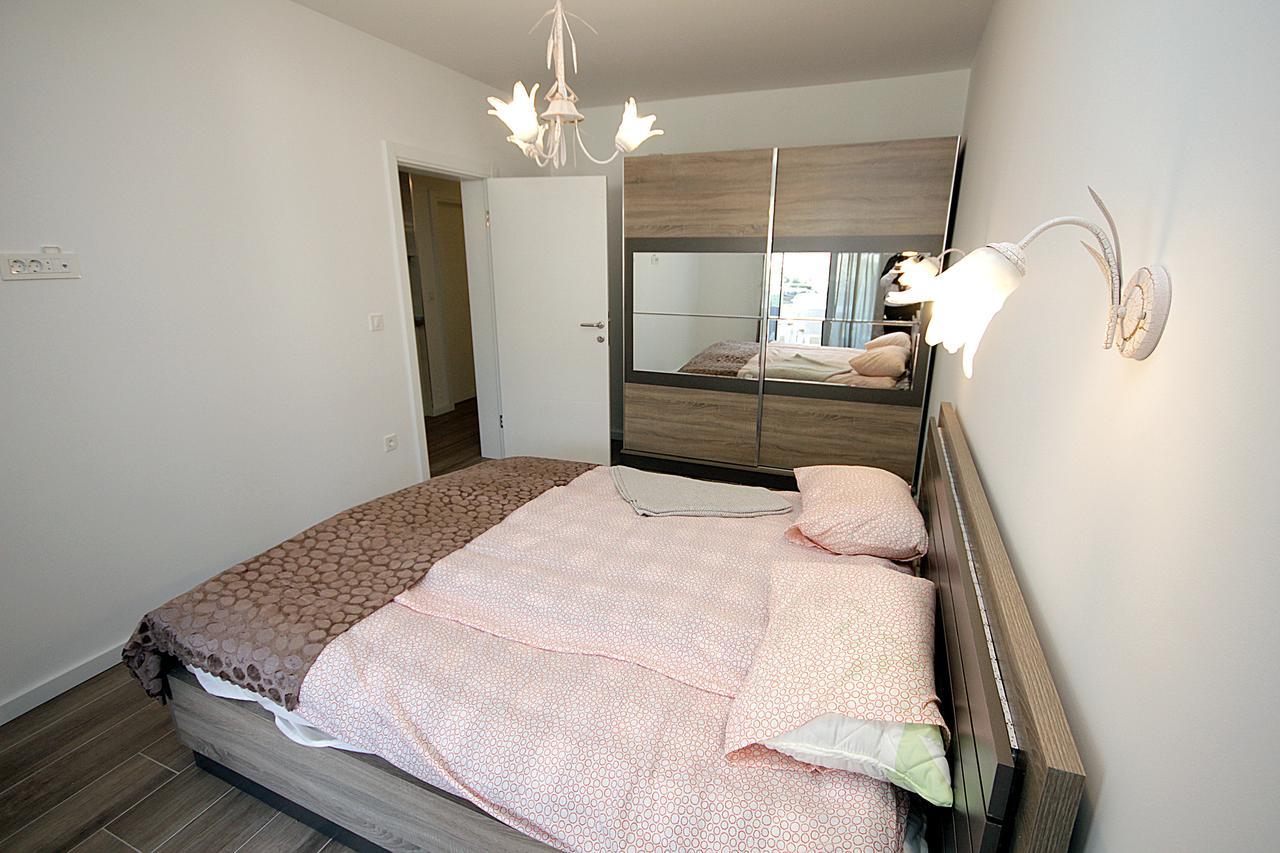 Apartment Melina Dobra Voda Esterno foto