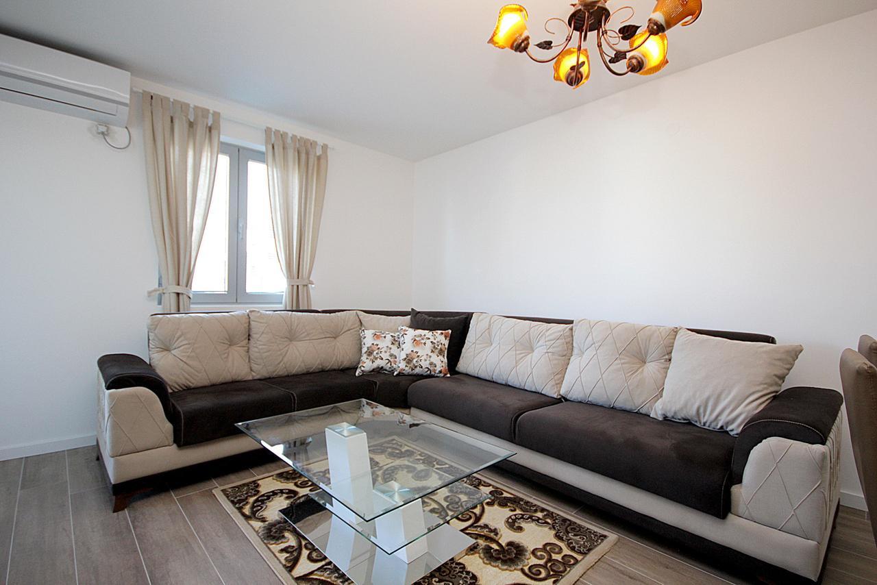Apartment Melina Dobra Voda Esterno foto